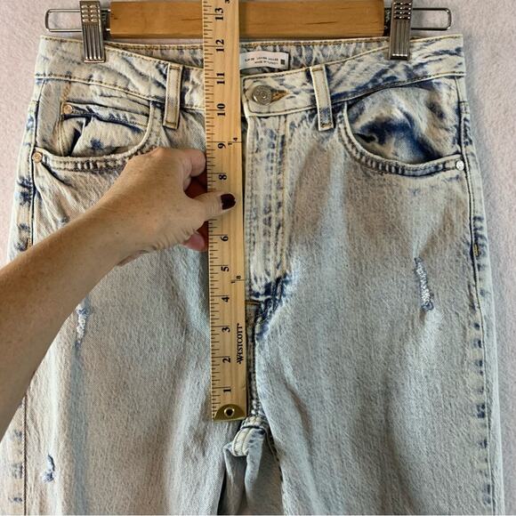 Zara‎ High Rise Distressed Jeans Sz 4 Acid Wash Slim Spilt Hem Light - Picture 11 of 14